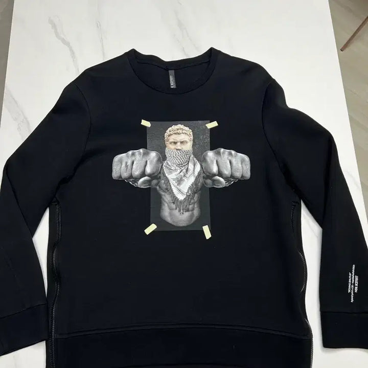 [BUNJANG] Neil Barrett Brutus Printed Black Sweatshirt L / 닐바렛 브루투스 프린팅 블랙 맨투맨 L사이즈