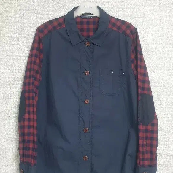 [SOLD OUT] 헤지스(HAZZYS) 여성 체크 배색 엘보우 패치 셔츠 (95)