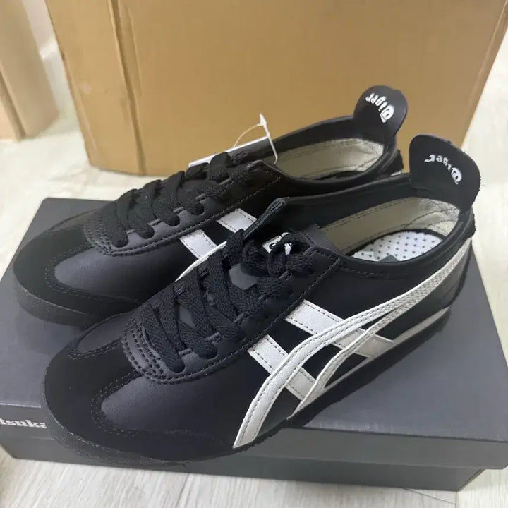 [BUNJANG] Onitsuka Tiger Mexico 66 Birch Black White Sneakers / 오니츠카타이거 멕시코66 버치 블랙 화이트(225)