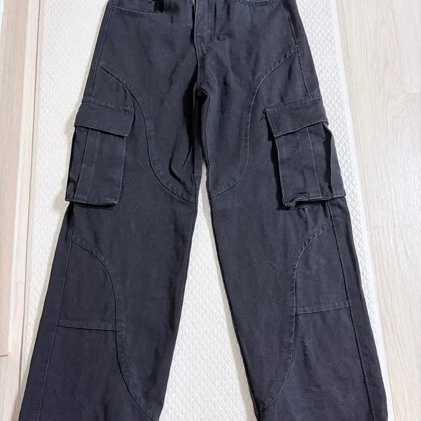 [BUNJANG] Black Cargo Pants / [새상품]블랙 카고 팬츠