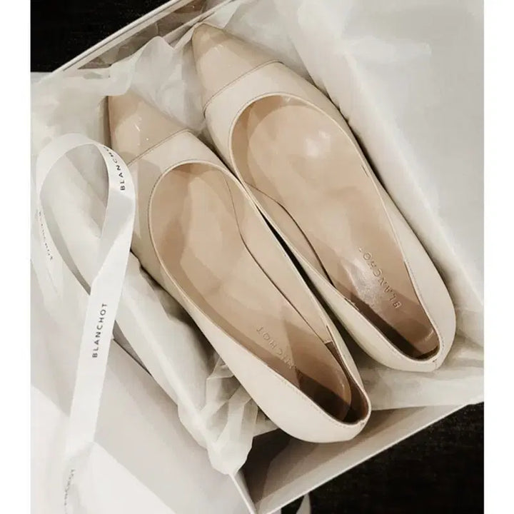 [SOLD OUT] 블랑쇼 하프문 아이보리 플레인 220