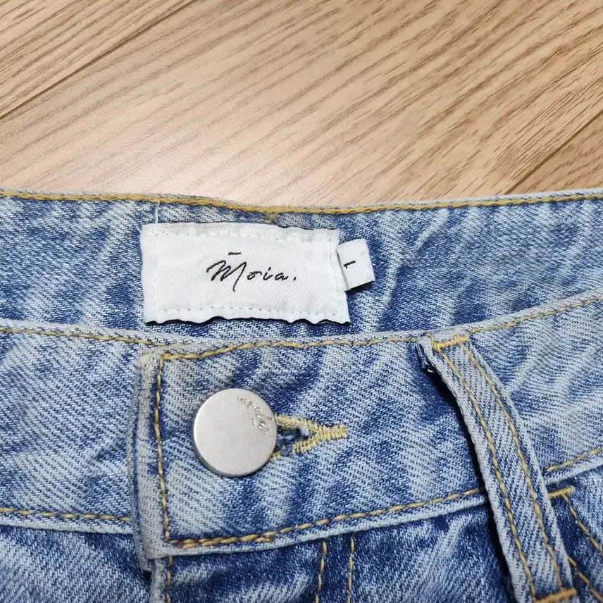 [SOLD OUT] 모이아 라이트 데님팬츠S
