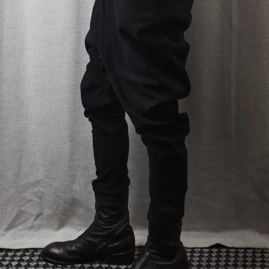[BUNJANG] Julius FW 2013 Asymmetrical Drape Pants / Julius FW 2013 비대칭 드래이프 팬츠