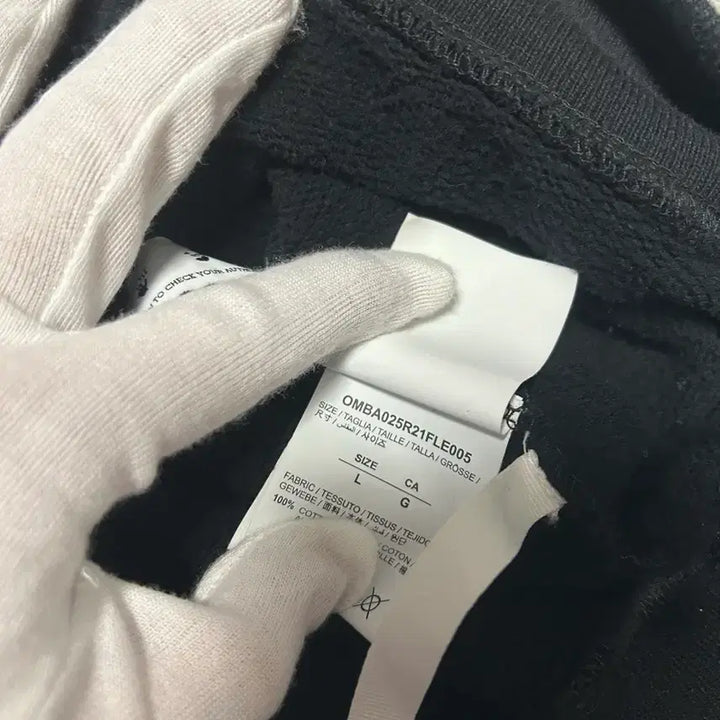 [SOLD OUT] [L size] 오프화이트 카라바조 맨투맨