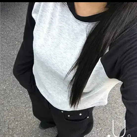 [BUNJANG] Black Raglan Long Sleeve T-Shirt / 블랙 나그랑 슬리브 티셔츠