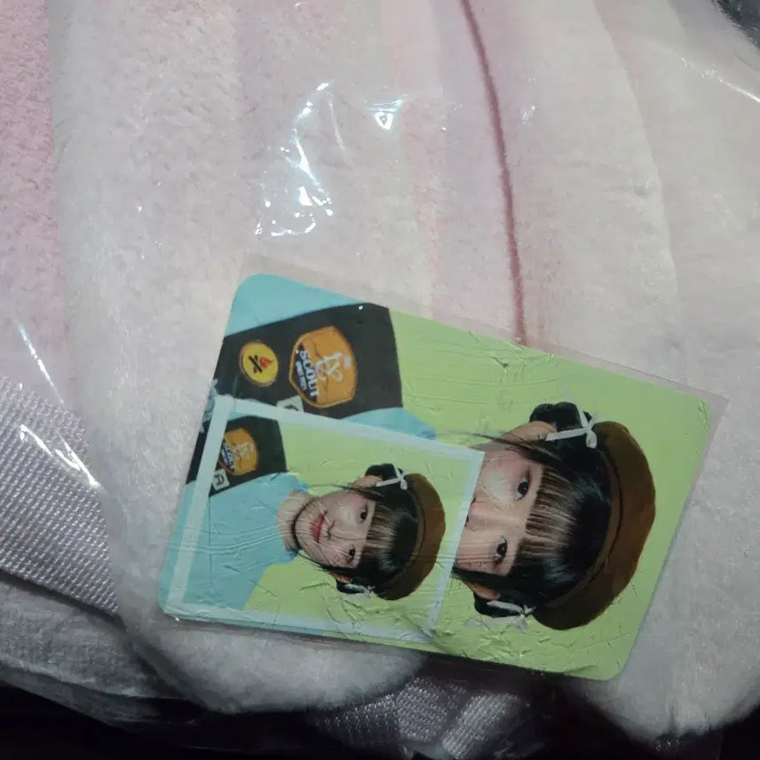 [SOLD OUT] IVE 아이브 딸기 백팩 가방 인형 레이 팬미팅 굿즈