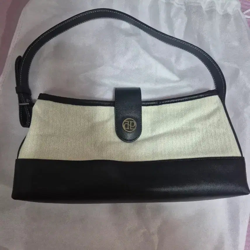 [BUNJANG] Depound Mini Cross Bag / 드파운드 미니백