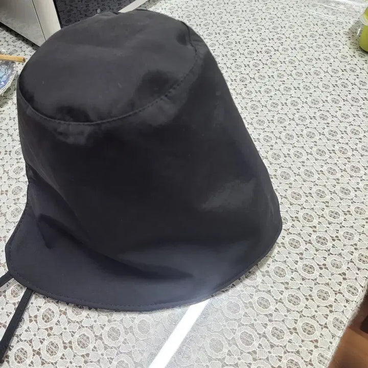 [BUNJANG] Unbranded Black Prada Bonnet Hat / 새상품)챙 깊은 보넷모자-마지막1개