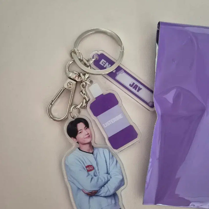 [BUNJANG] ENHYPEN Listerine Jay, Niki Bundle Set Keyring / 엔하이픈 리스테린 키링 제이,니키 일괄 만원 판매