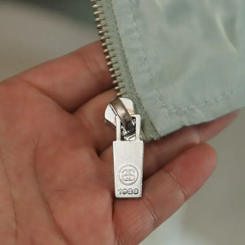 [SOLD OUT] 이 색감 하나로 끝나는 스투시 패딩 XL 여유핏