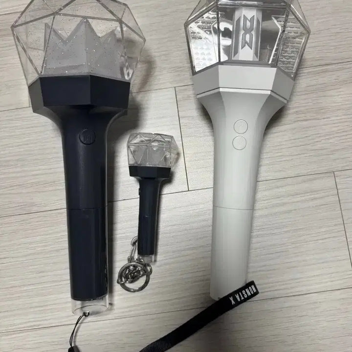 [SOLD OUT] 몬스타엑스 응원봉 몬둥이2, 몬둥이3, 몬둥이키링 일괄