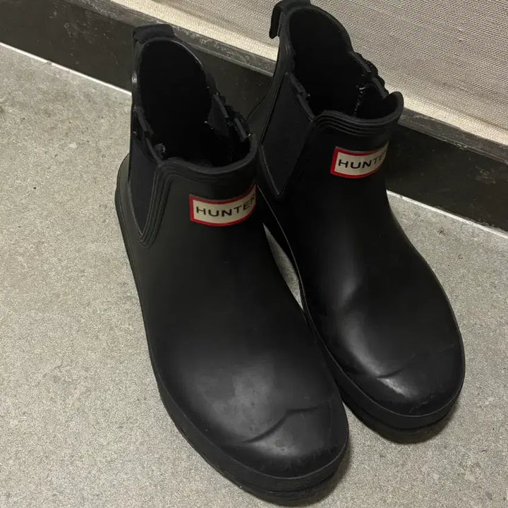 [BUNJANG] Hunter Black Chelsea Rain Boots / 헌터 블랙 첼시 레인부츠