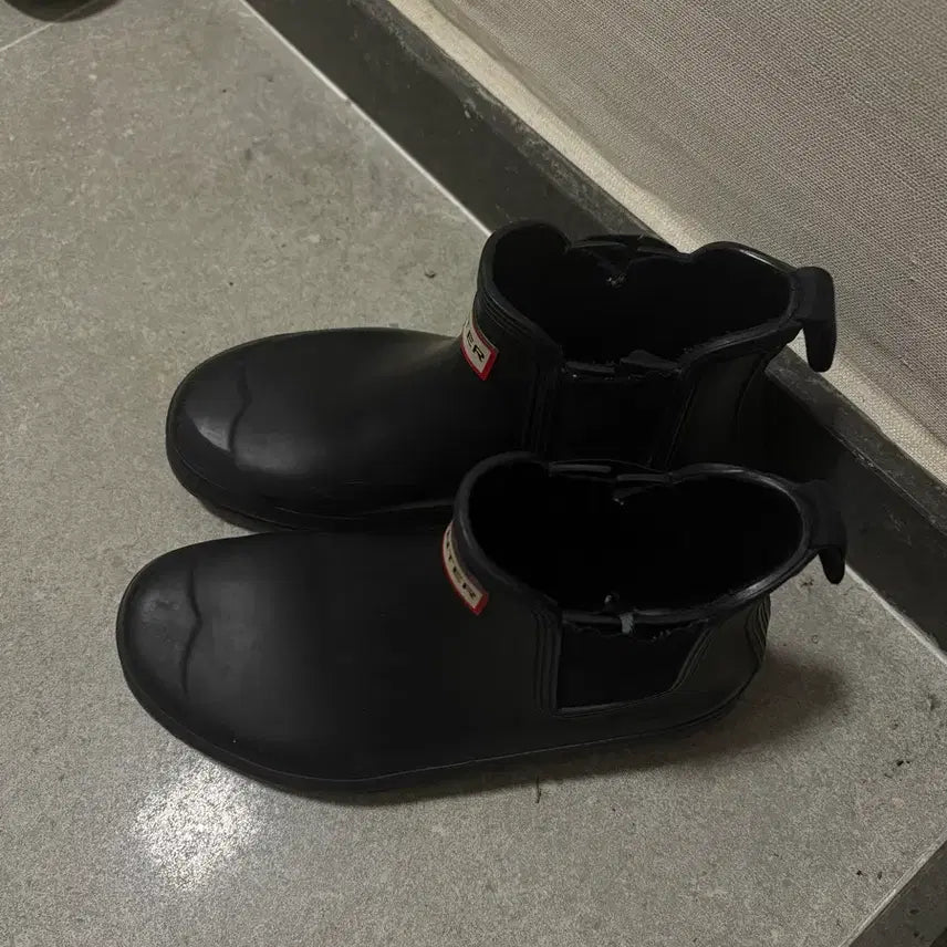 [BUNJANG] Hunter Black Chelsea Rain Boots / 헌터 블랙 첼시 레인부츠