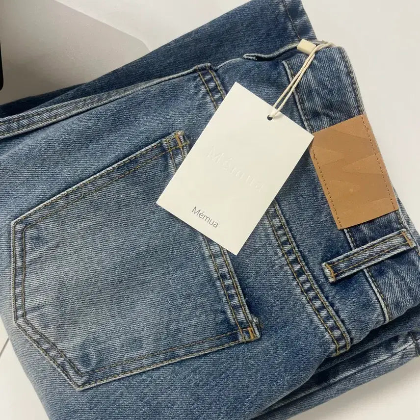 [BUNJANG] Memua Stunning Ringsa Bootcut Denim / 메무아 스터닝 링사 부츠컷 데님(새제품)