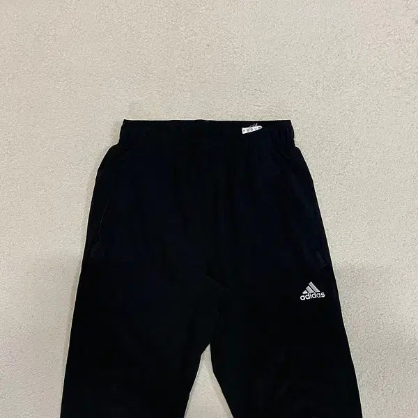 [BUNJANG] Adidas Training Pants (Size 150) / 150 아디다스 트레이닝복 바지 하의 하계용 B.1179
