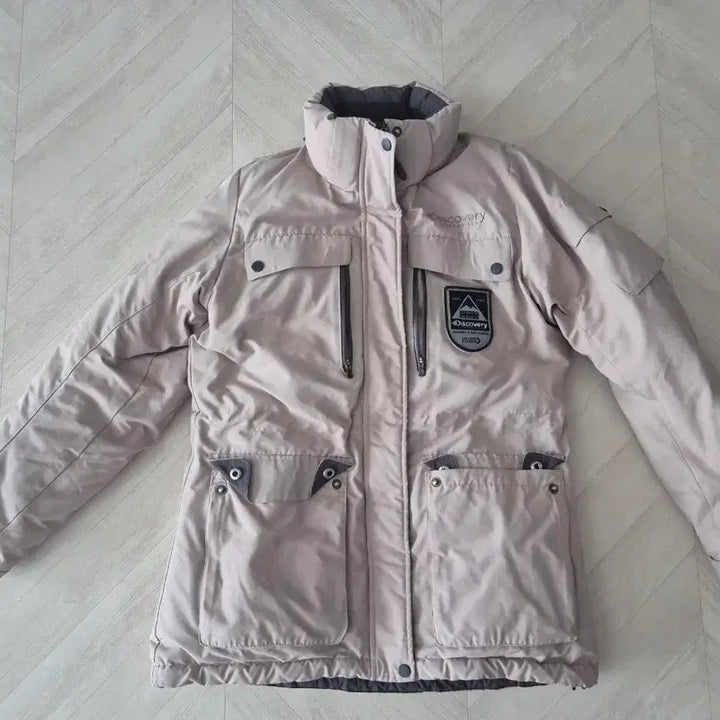 [SOLD OUT] 디스커버리 베이지색  패딩 점퍼