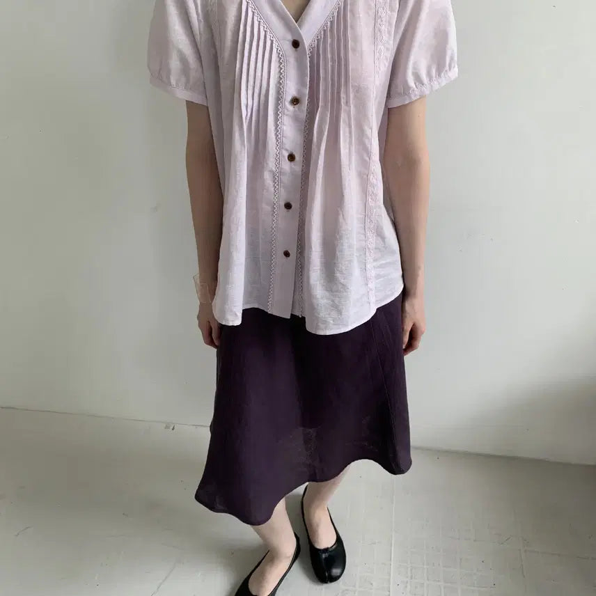 [BUNJANG] DOKNOWZERO V-Neck Pleated Embroidery Patchwork Short Sleeve Shirt / DOKNOWZERO V넥 플리츠 자수 패치워크 반팔 셔츠