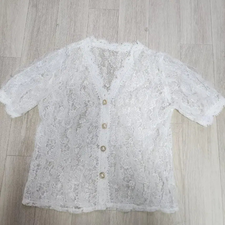 [BUNJANG] White Lace See-through Cardigan / 화이트 레이스 시스루 가디건.