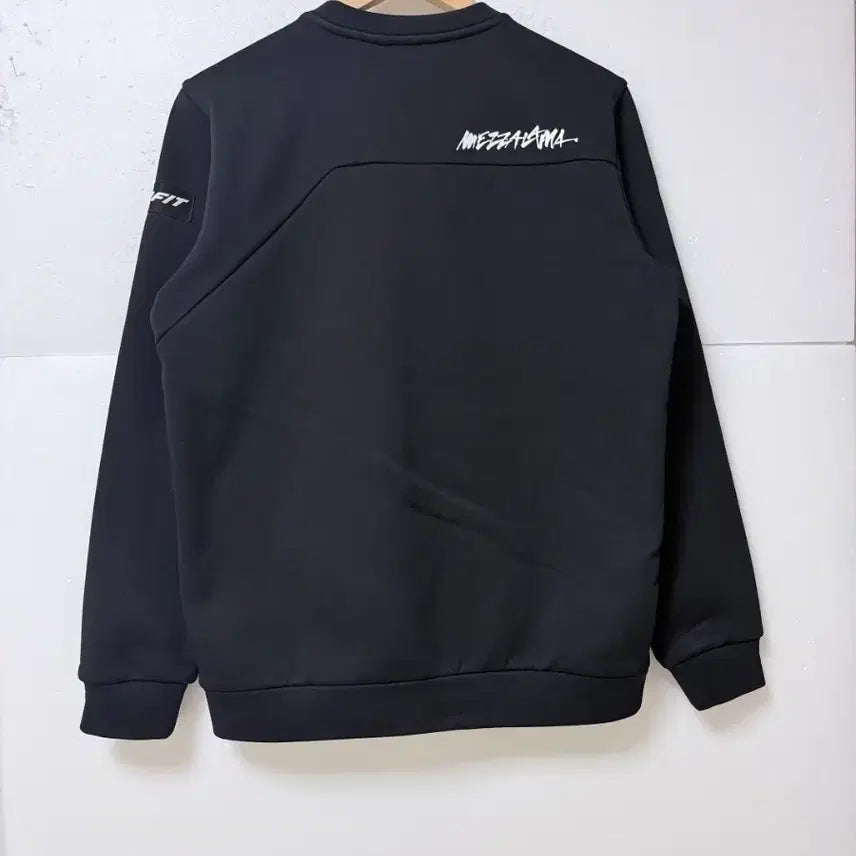 [BUNJANG] DYNAFIT Functional Sweatshirt Black Training M / 다이나핏(DYNAFIT) 기능성 맨투맨 블랙 트레이닝 M