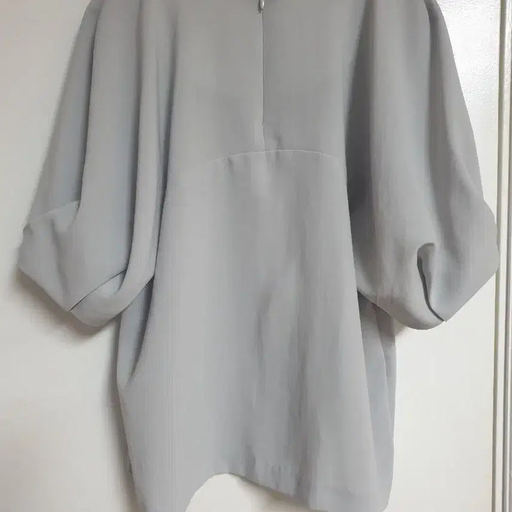 [SOLD OUT] 민트색 블라우스