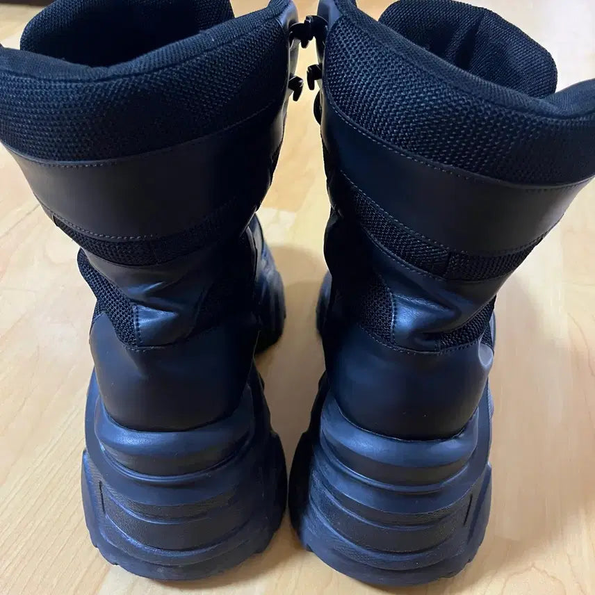 [BUNJANG] YEEL LEEY Platform Walker Boots / 와이이이엘 YEEL LEEY 플랫폼 워커 부츠