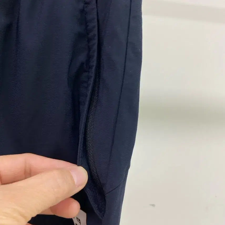 [SOLD OUT] [다이나핏] 검정 가능성 숏 팬츠 ( 허리:26-27)