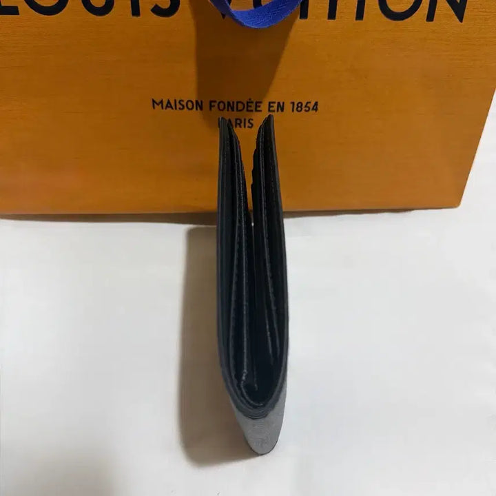 [SOLD OUT] [정품/S+급] 루이비통 이클립스 반지갑