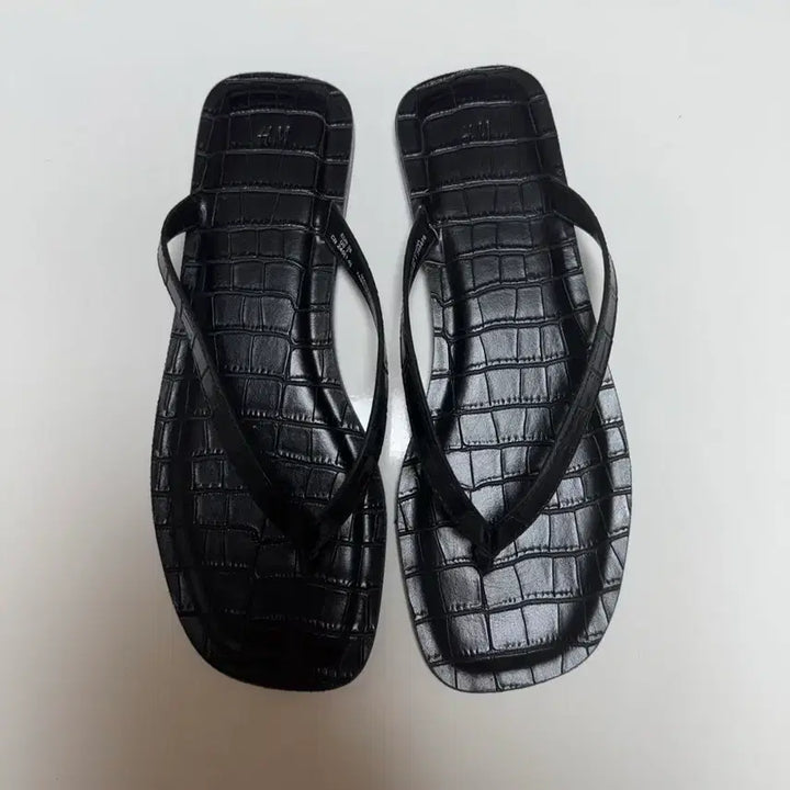 [SOLD OUT] h&amp;m 슬리퍼 조리
