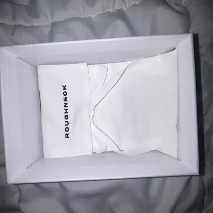 [SOLD OUT] 러프넥 키링 지갑