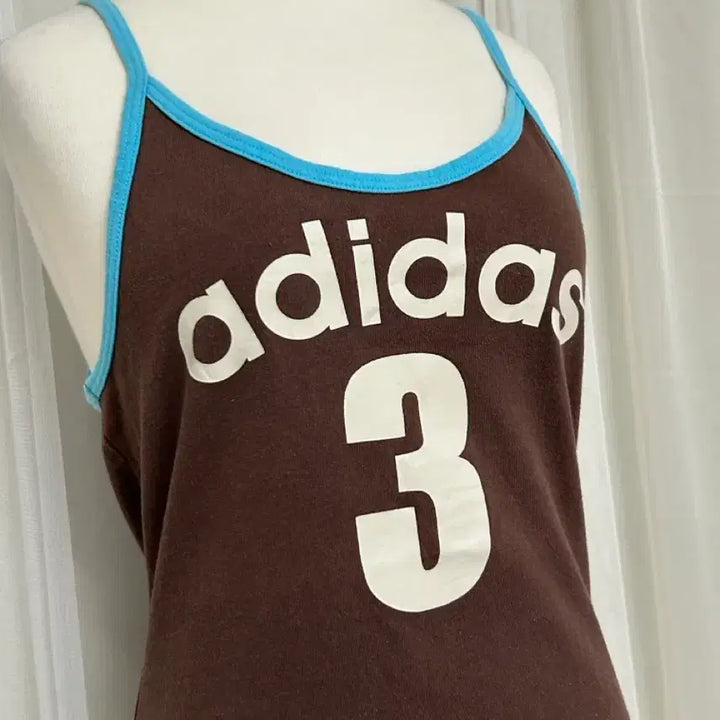 [BUNJANG] Adidas Spell-Out Logo Sleeveless Top / 민초맛 아디다스 스펠아웃로고 나시탑 슬리브리스