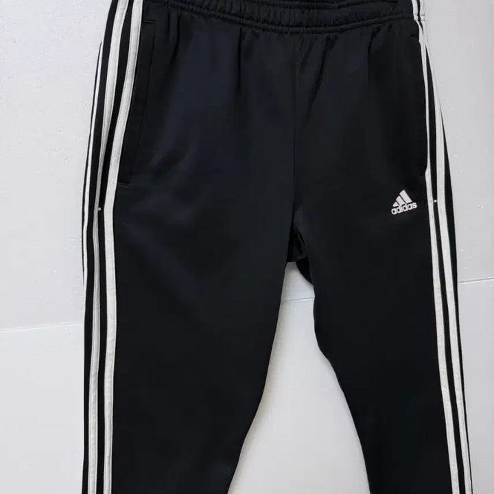 [SOLD OUT] 아디다스(adidas) 삼선 트레이닝 팬츠 블랙M