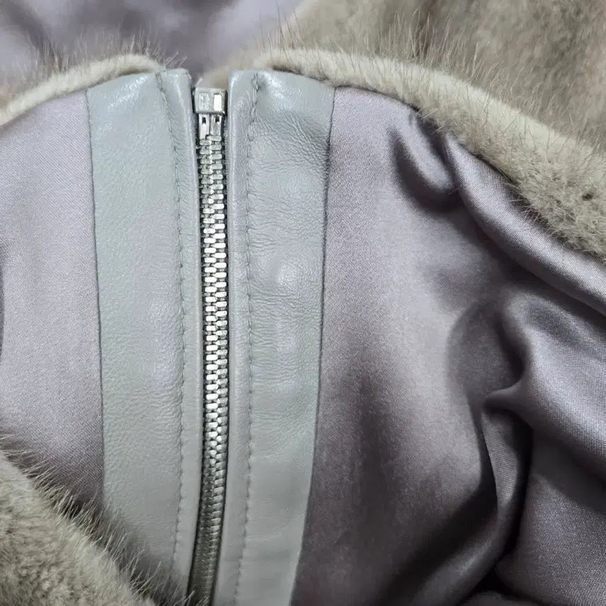 [BUNJANG] Euro Mofi Female Mink Leather Vest / 유로모피) 휘메일 밍크 양가죽 조끼