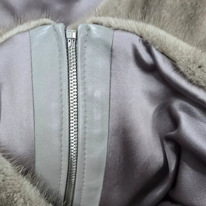 [BUNJANG] Euro Mofi Female Mink Leather Vest / 유로모피) 휘메일 밍크 양가죽 조끼