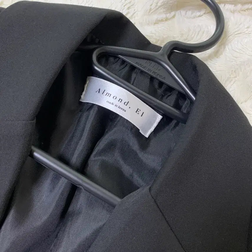 [BUNJANG] Black Tailored Basic Jacket / [착용 1회] 블랙 테일러드 정장 기본 자켓