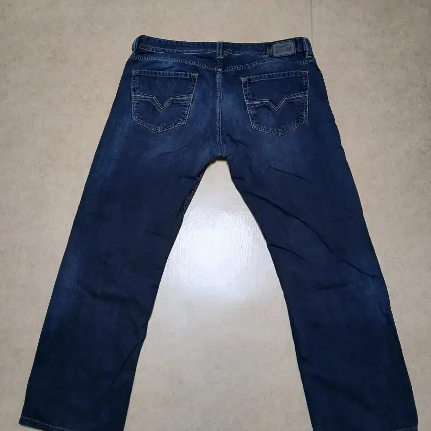 [SOLD OUT] 디젤 청바지 남성 데님 팬츠
