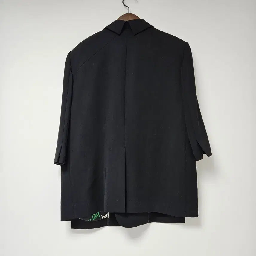[BUNJANG] Lucky Chouette Black Jacket C Logo / 럭키슈에뜨 블랙 자켓 C로고 장식