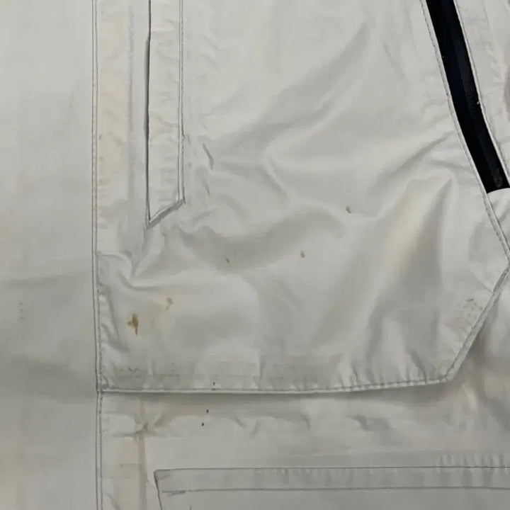 [BUNJANG] National Geographic Beige Windbreaker Jacket / [정품/S] 내셔널지오그래픽 베이지색 바람막이 점퍼