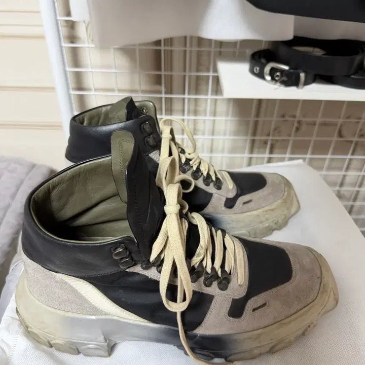 [BUNJANG] Rick Owens Larry Tractor Sole Sneakers (Spray Custom) / [41] 릭 오웬스 19F/W 래리 트랙터솔 스니커즈 (스프레이 커스텀