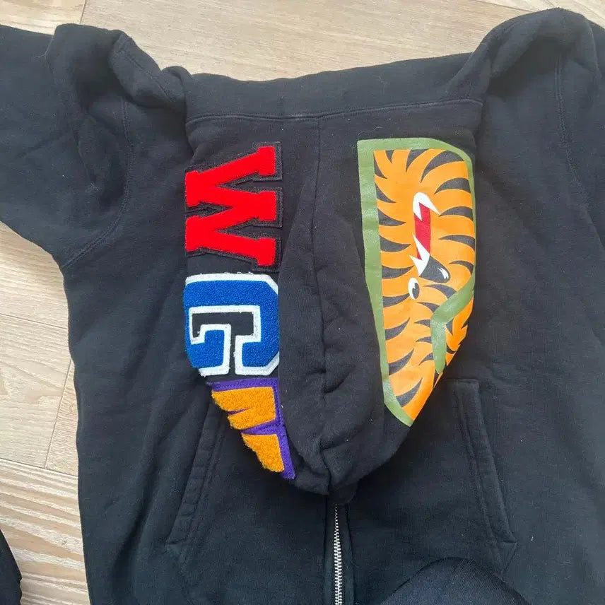 [BUNJANG] Bape Shark Hoodie Zip-up / 베이프 샤크 후드 집업