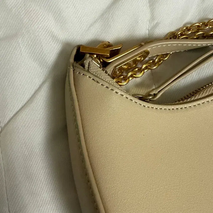 [BUNJANG] OSTKAKA Mini Hobo Bag / 오스트카카 미니호보