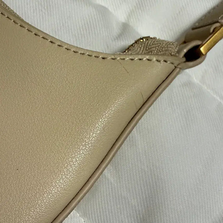 [BUNJANG] OSTKAKA Mini Hobo Bag / 오스트카카 미니호보