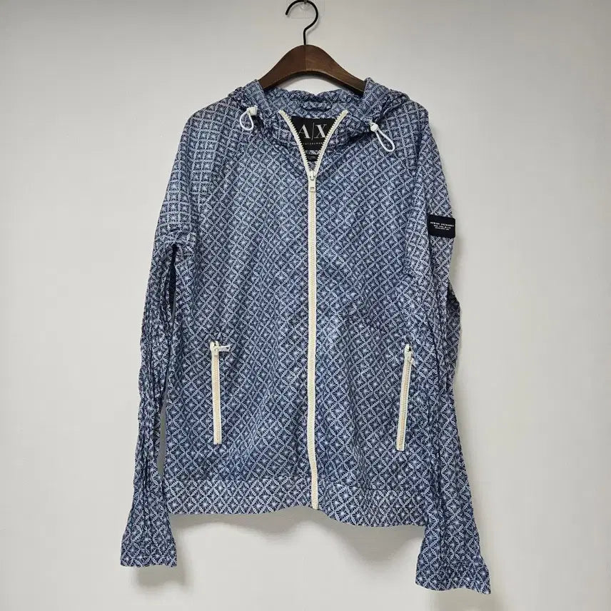 [BUNJANG] Armani Exchange Pattern Windbreaker Jacket / 아르마니 익스체인지 패턴 바람막이 점퍼