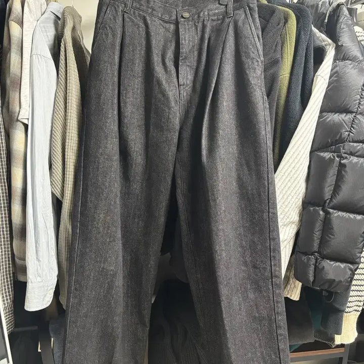 [BUNJANG] Noir Oversized Crop Denim Jacket Black / 노이어 오버핏 크롭 데님 자켓 블랙