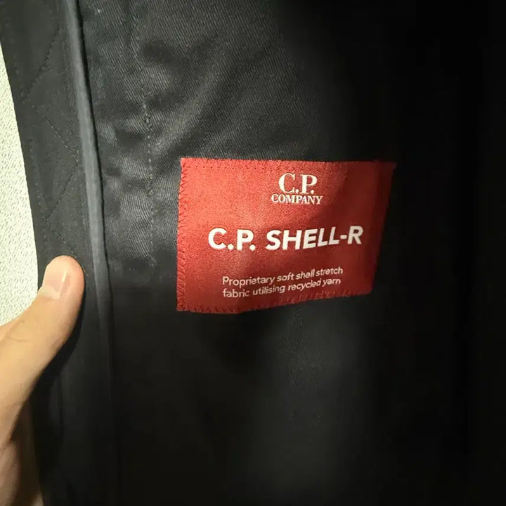 [SOLD OUT] C.P. 컴퍼니 고글 자켓 블랙 23FW