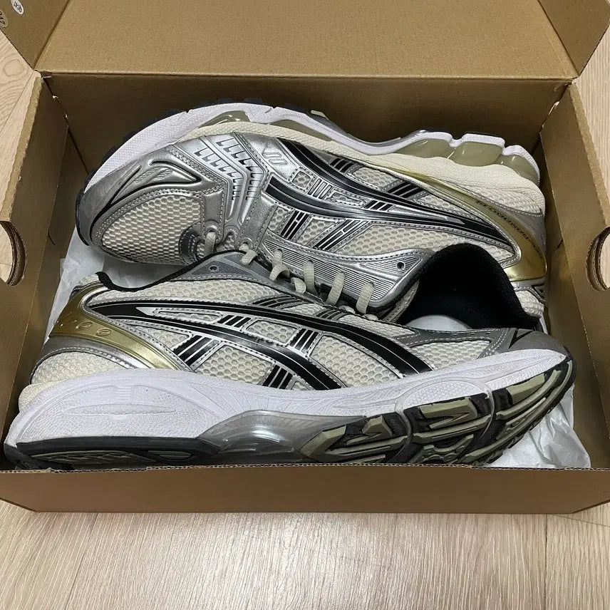 [SOLD OUT] 아식스 젤카야노14 버치퓨어실버 290