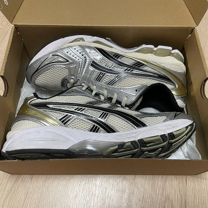 [SOLD OUT] 아식스 젤카야노14 버치퓨어실버 290