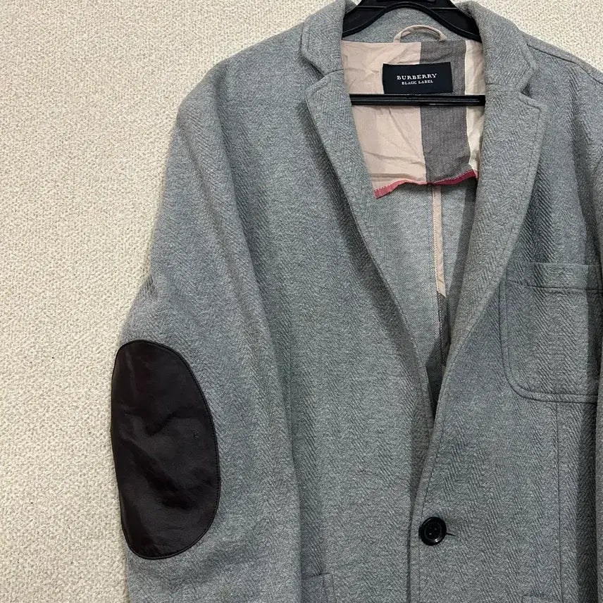 [SOLD OUT] (4) 버버리 블랙라벨 그레이 암패치 자켓