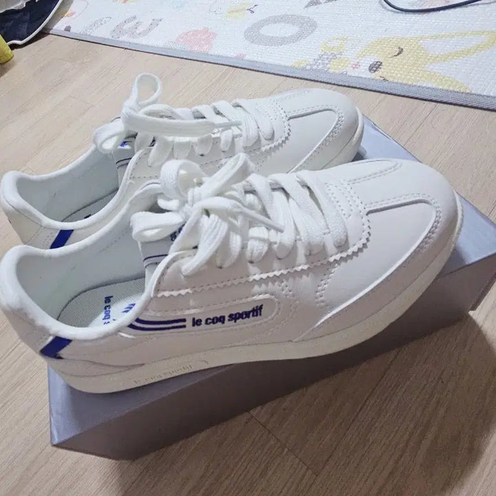 [SOLD OUT] [새상품] 르꼬끄 운동화 230