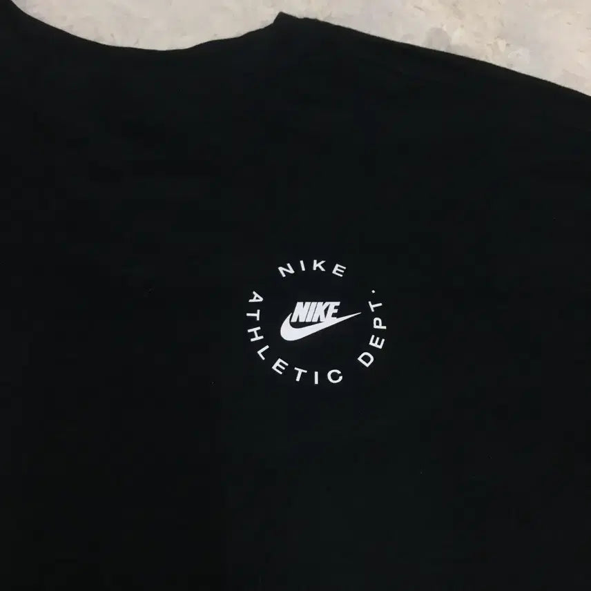 [BUNJANG] Nike Logo Long Sleeve T-shirt / 나이키 로고 롱슬리브 만원샵 DD17