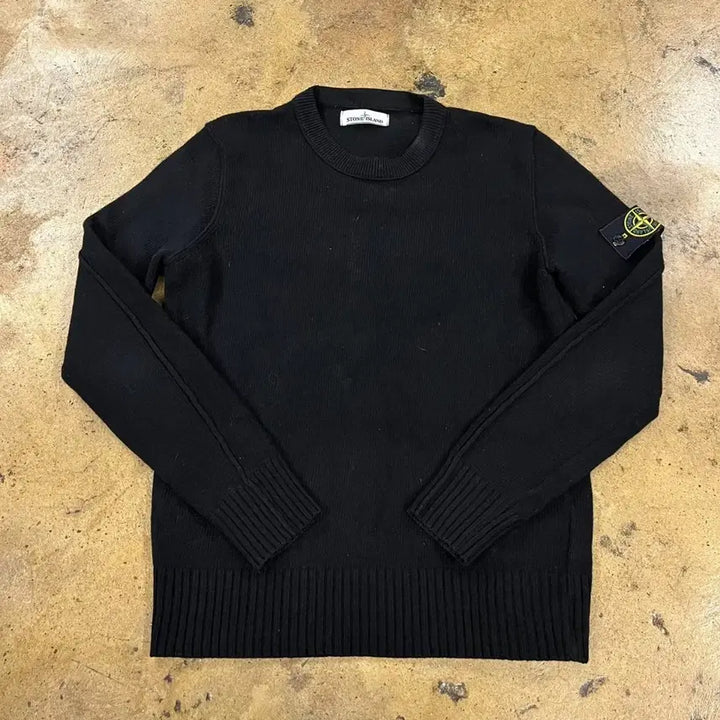 [SOLD OUT] [정품/M] 스톤아일랜드 블랙 니트